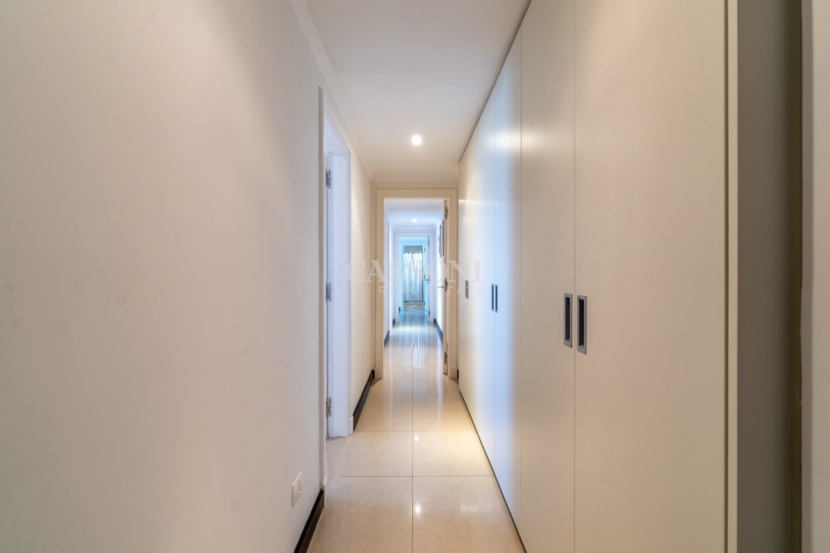 Apartamento ID.2410 - Espectacular apartamento en venta 3 suites y dependencia, Playa Brava. 