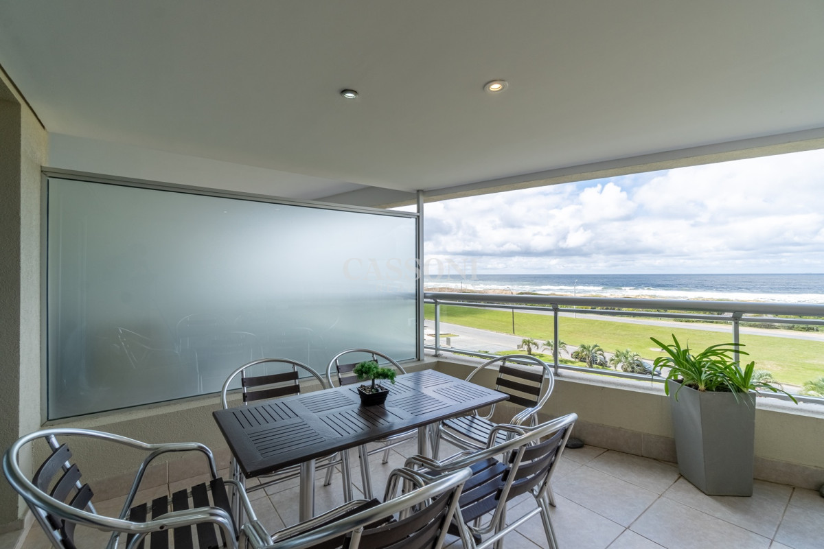 Apartamento ID.2410 - Espectacular apartamento en venta 3 suites y dependencia, Playa Brava. 