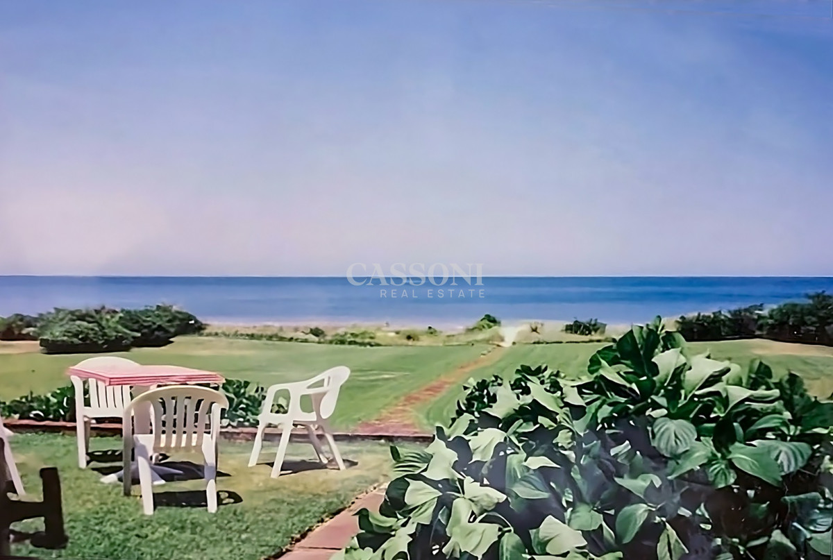 Casa ID.3688 - Casa en primera linea al mar