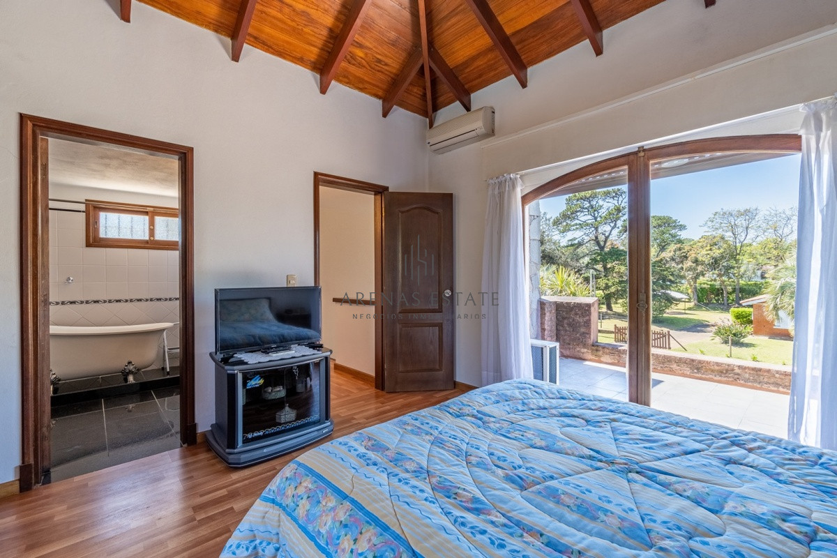 Casa ID.496 - Casa en venta Solana 5 dormitorios Punta del Este