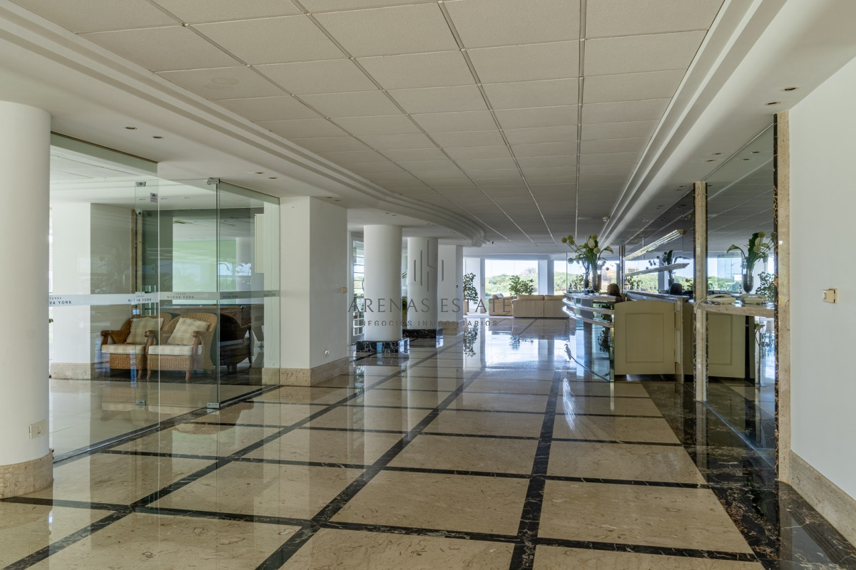 Apartamento ID.966 - Apartamento de 3 dormitorios en Playa Brava, Punta del Este