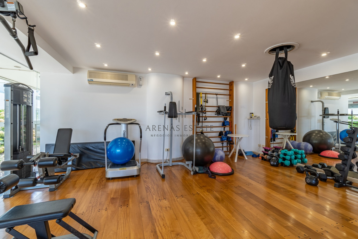 Apartamento ID.966 - Apartamento de 3 dormitorios en Playa Brava, Punta del Este