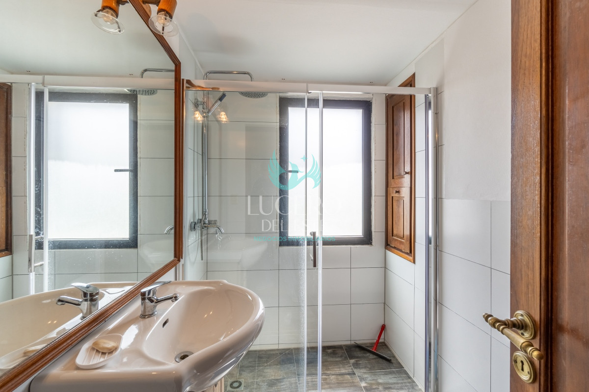 Casa ID.1697 - Casa en venta playa Mansa 