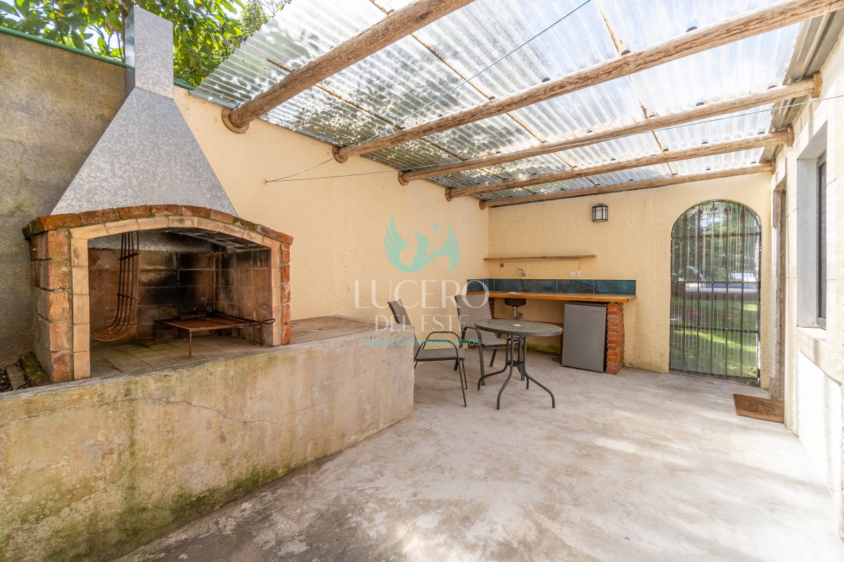 Casa ID.1697 - Casa en venta playa Mansa 