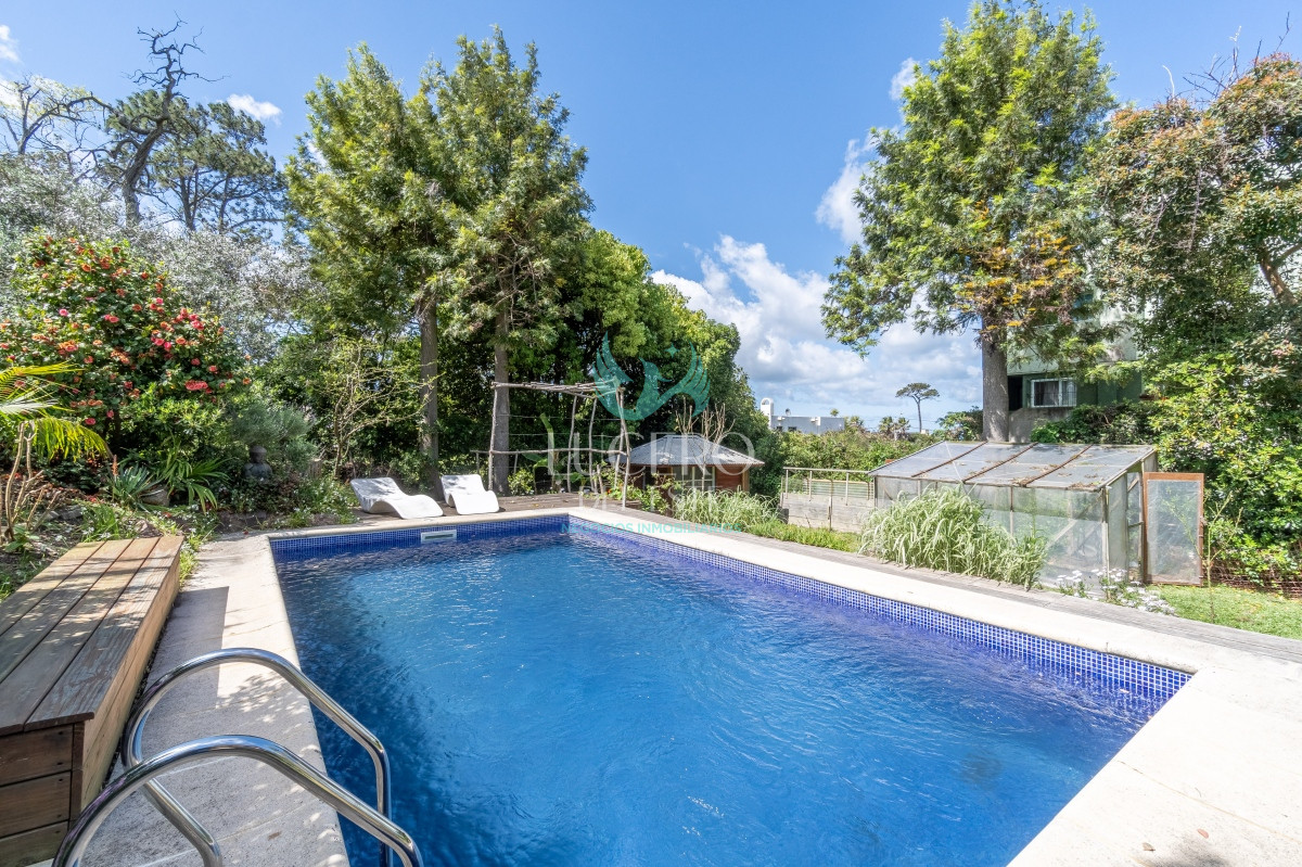 Casa ID.1697 - Casa en venta playa Mansa 