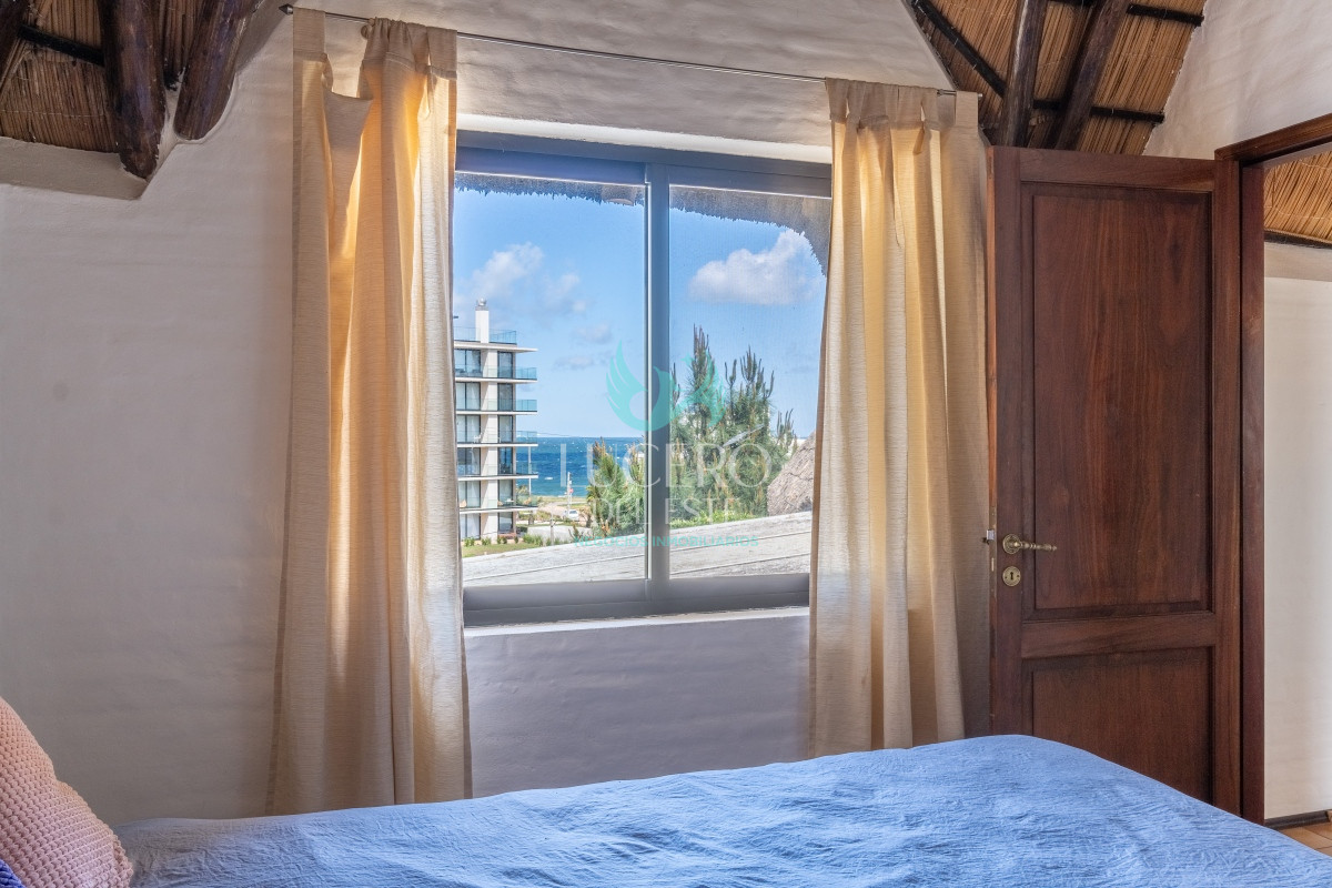 Casa ID.1697 - Casa en venta playa Mansa 