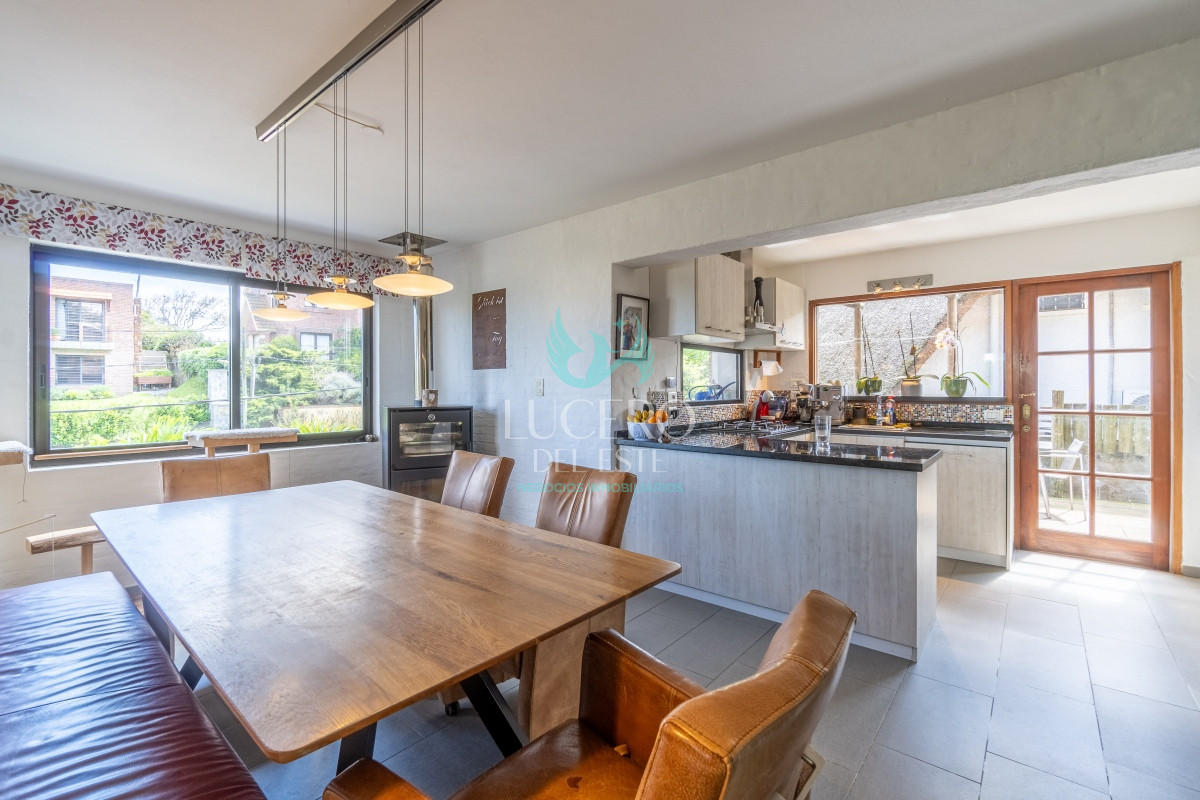 Casa ID.1697 - Casa en venta playa Mansa 