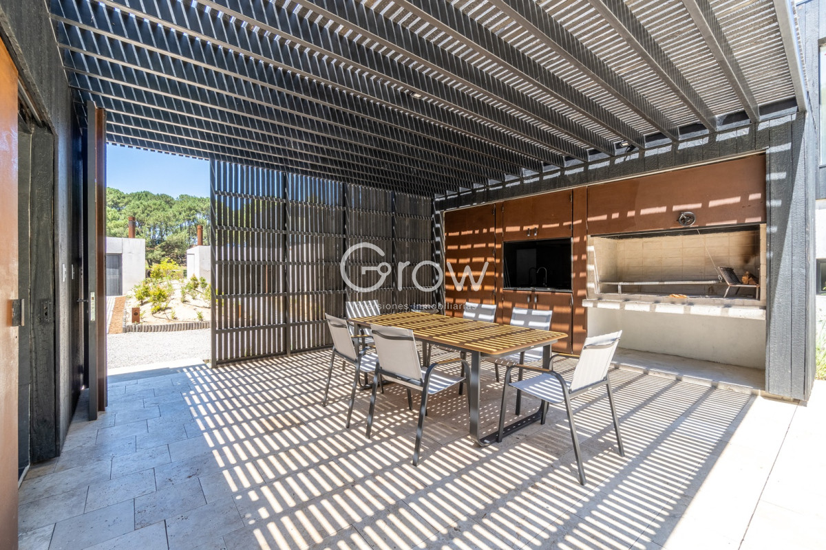 Casa ID.2277 - Casa 3 DORMITORIOS en Club del Lago, Punta Ballena