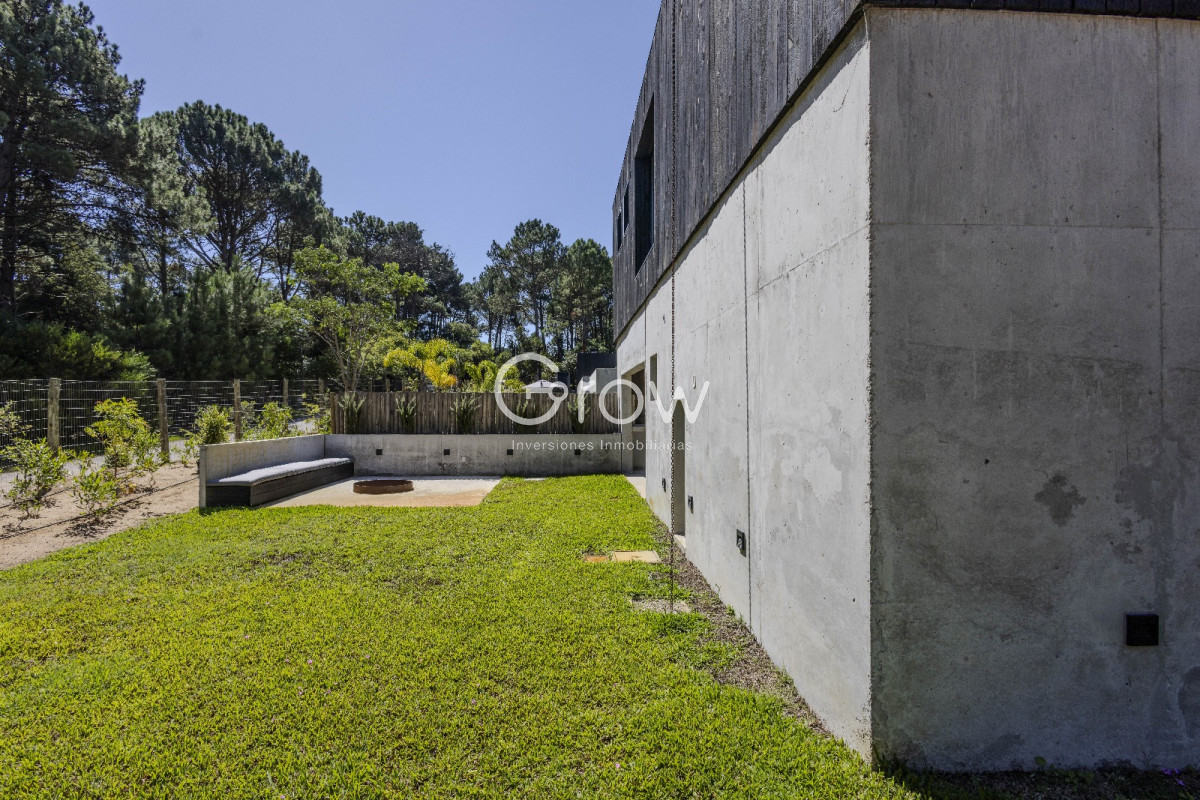 Casa ID.2277 - Casa 3 DORMITORIOS en Club del Lago, Punta Ballena