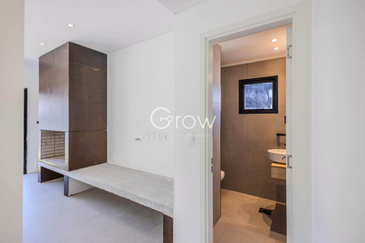 Casa ID.2279 - Casa 3 DORMITORIOS en Club del Lago, Punta Ballena