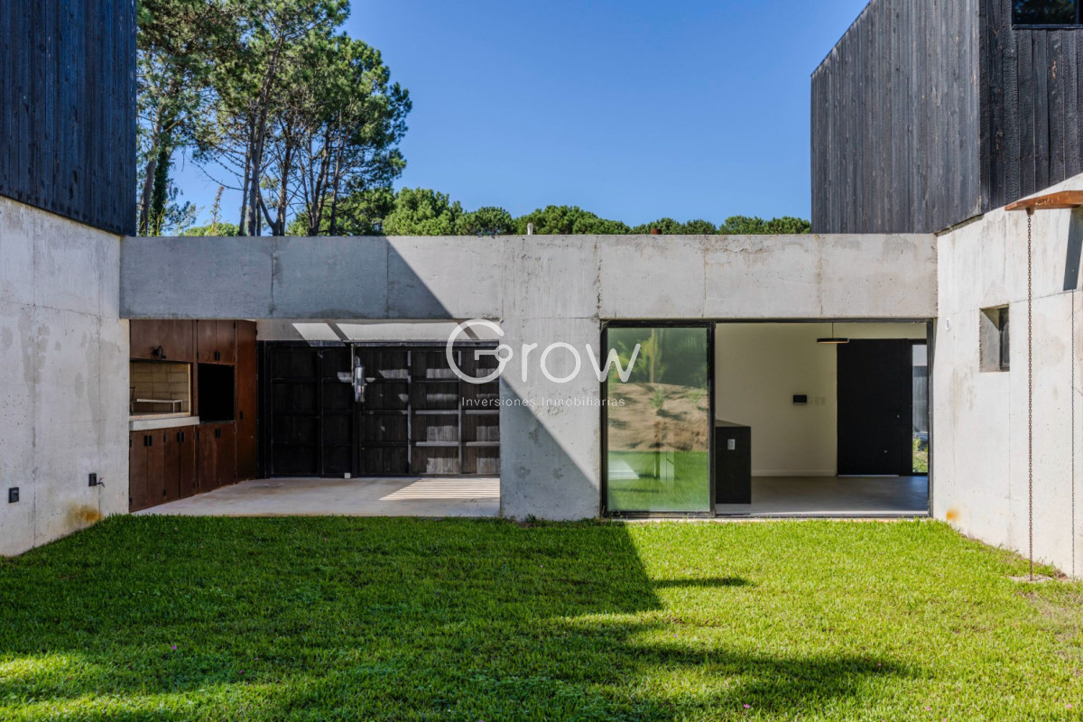 Casa ID.2279 - Casa 3 DORMITORIOS en Club del Lago, Punta Ballena