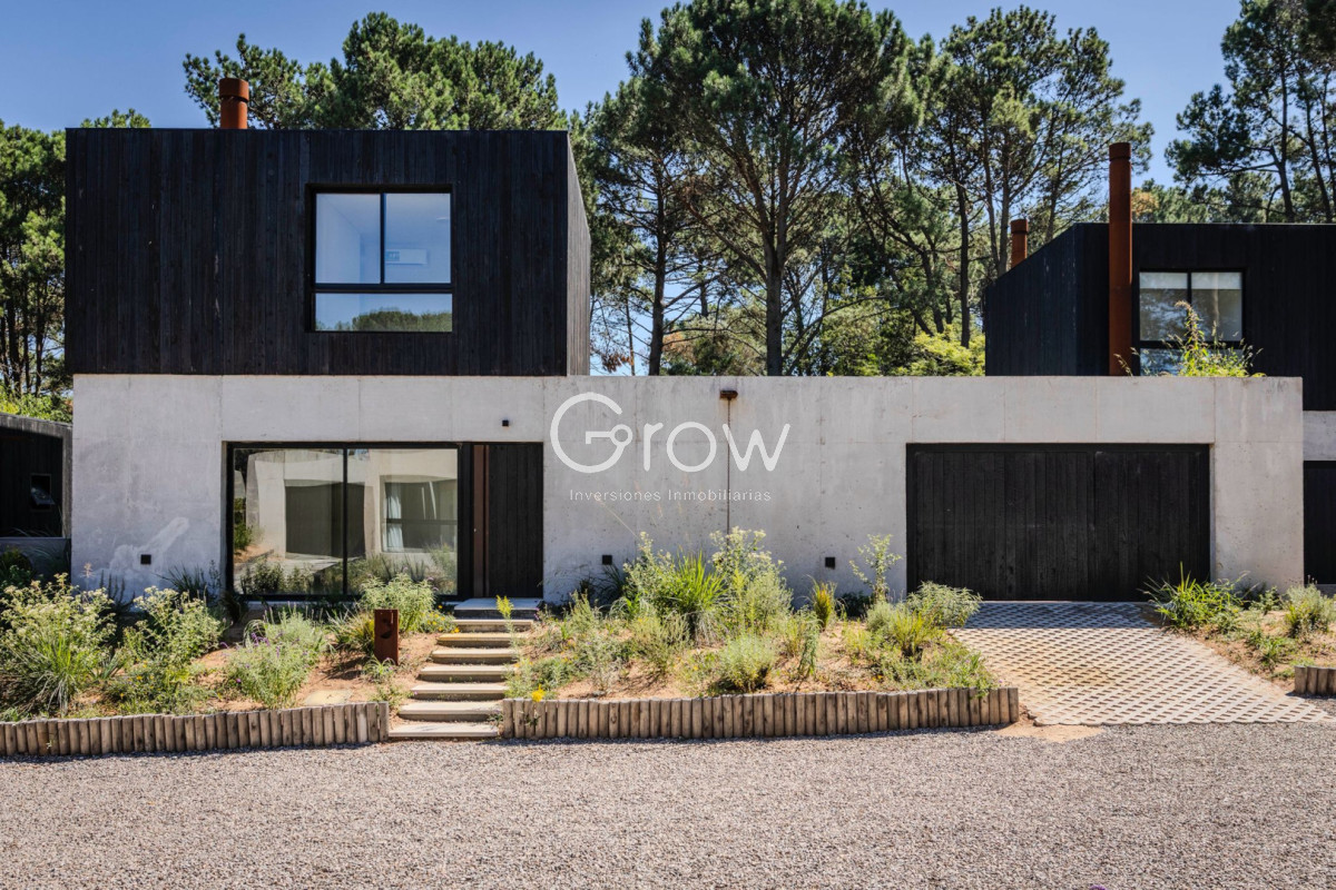 Casa ID.2279 - Casa 3 DORMITORIOS en Club del Lago, Punta Ballena