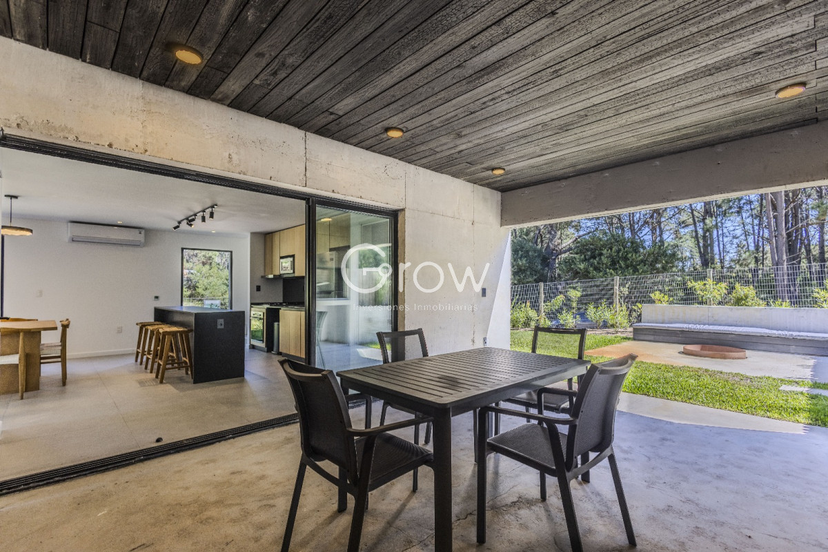 Casa ID.2277 - Casa 3 DORMITORIOS en Club del Lago, Punta Ballena