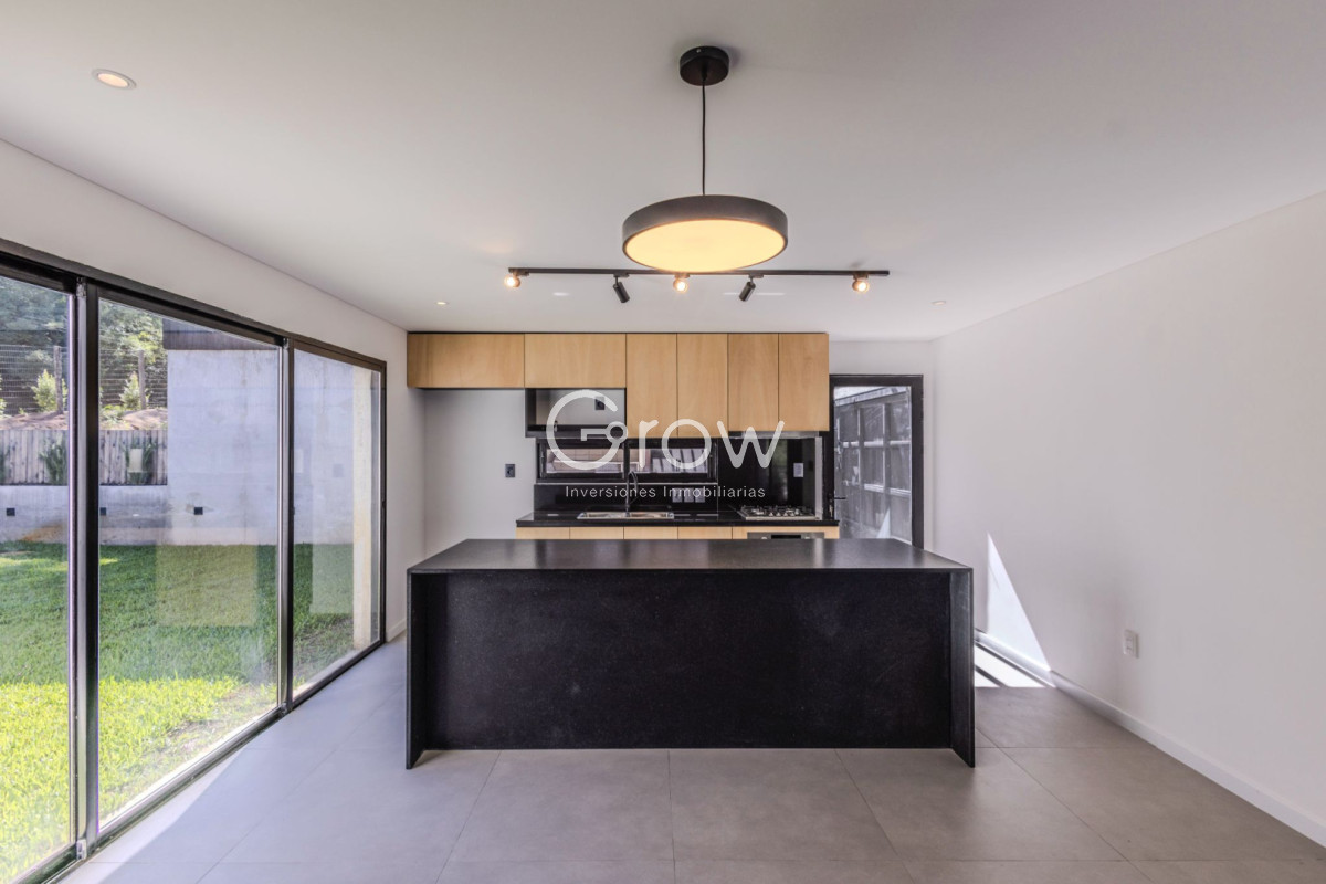 Casa ID.2279 - Casa 3 DORMITORIOS en Club del Lago, Punta Ballena