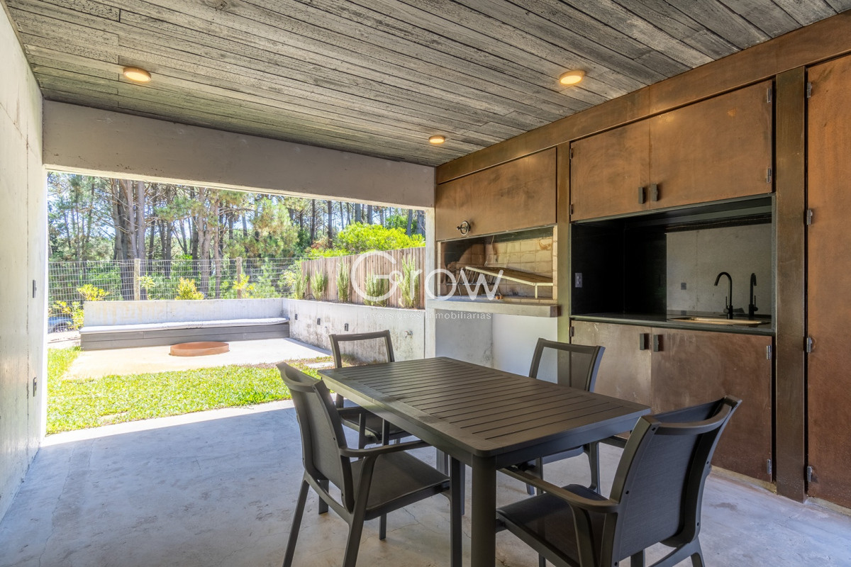 Casa ID.2277 - Casa 3 DORMITORIOS en Club del Lago, Punta Ballena