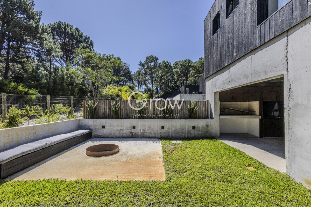 Casa ID.2277 - Casa 3 DORMITORIOS en Club del Lago, Punta Ballena