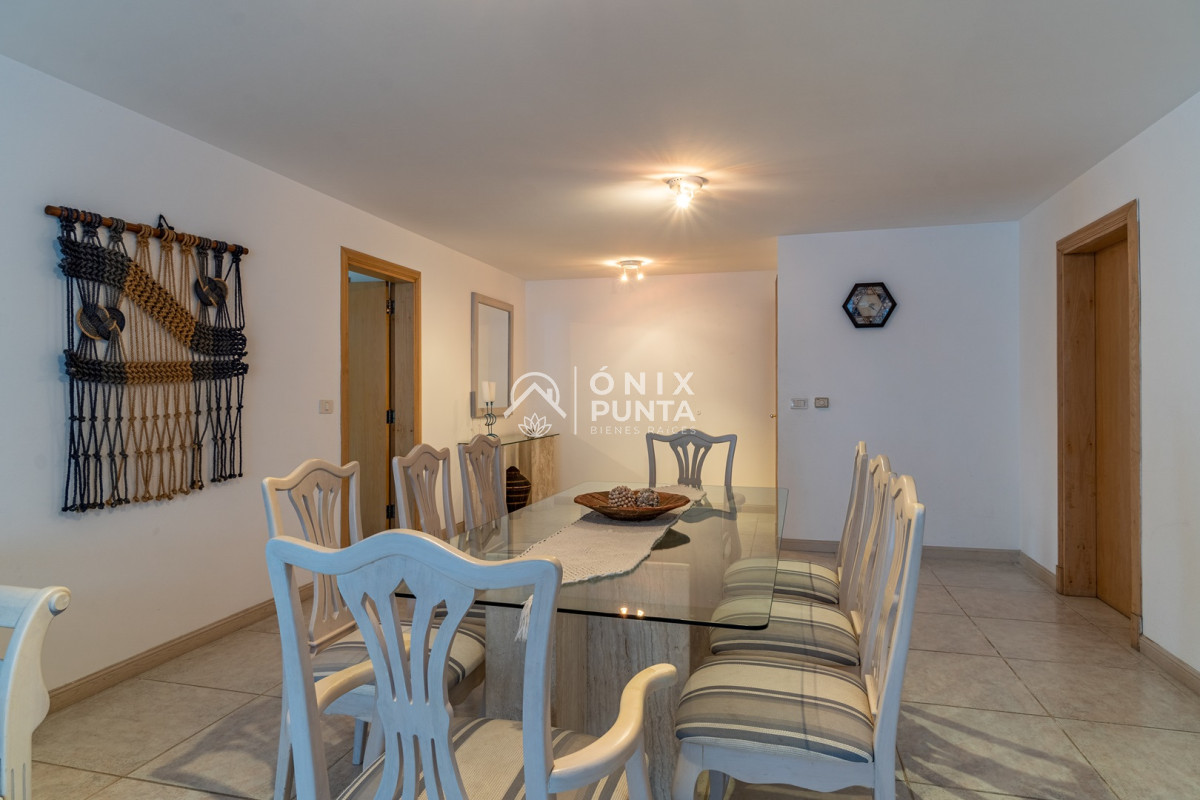 Apartamento ID.65 - Apartamento de 3 dormitorios en Playa Brava, Punta del Este