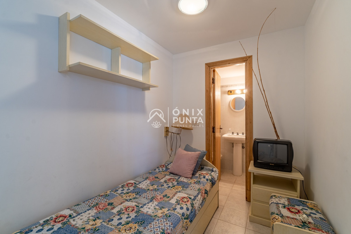 Apartamento ID.65 - Apartamento de 3 dormitorios en Playa Brava, Punta del Este