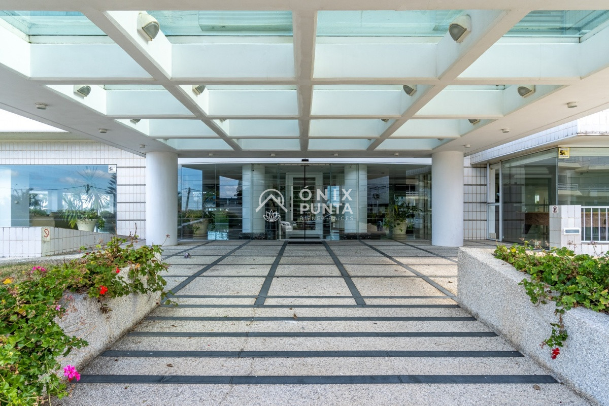 Apartamento ID.65 - Apartamento de 3 dormitorios en Playa Brava, Punta del Este
