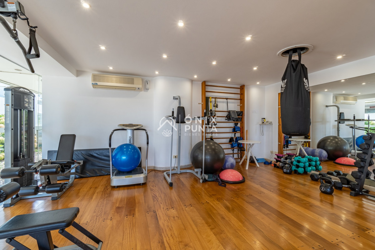 Apartamento ID.65 - Apartamento de 3 dormitorios en Playa Brava, Punta del Este