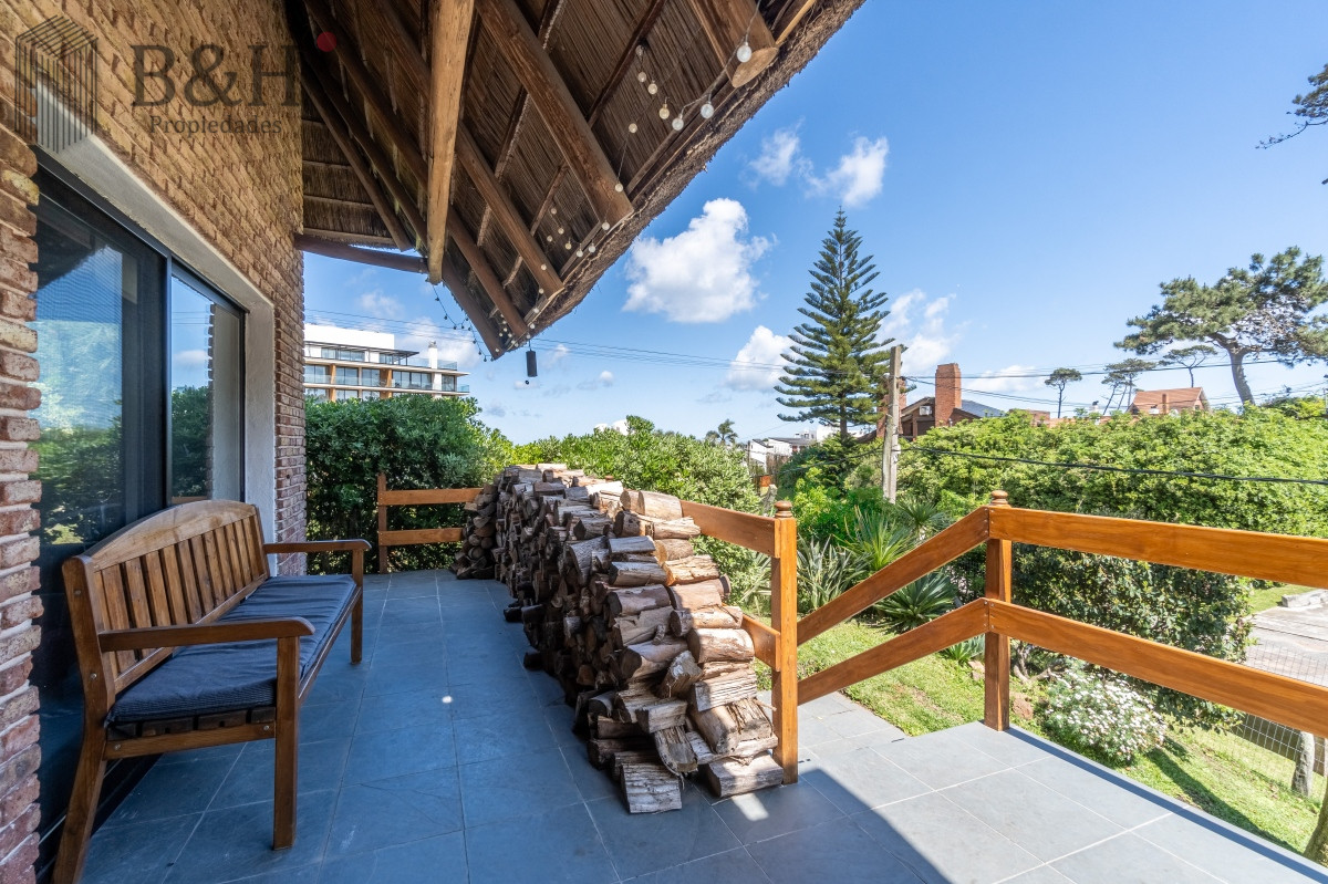 Casa ID.4281 - Casa en venta playa Mansa 