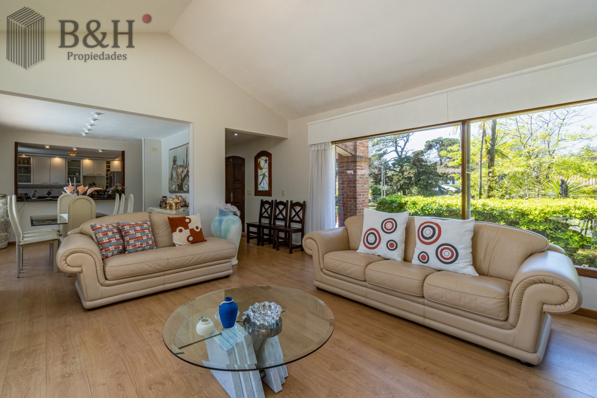 Casa ID.1062 - Casa en venta Solana 5 dormitorios, Punta Ballena