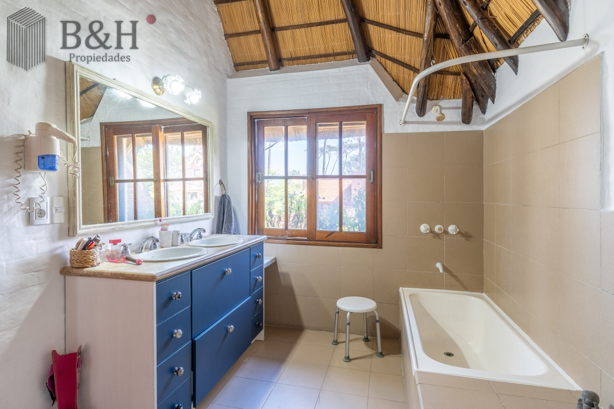 Casa ID.4281 - Casa en venta playa Mansa 
