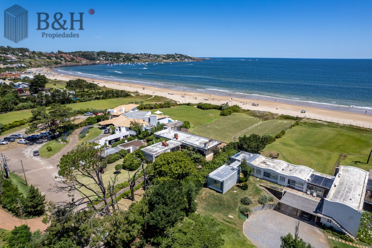 Casa ID.1456 - Casa en primera linea al mar