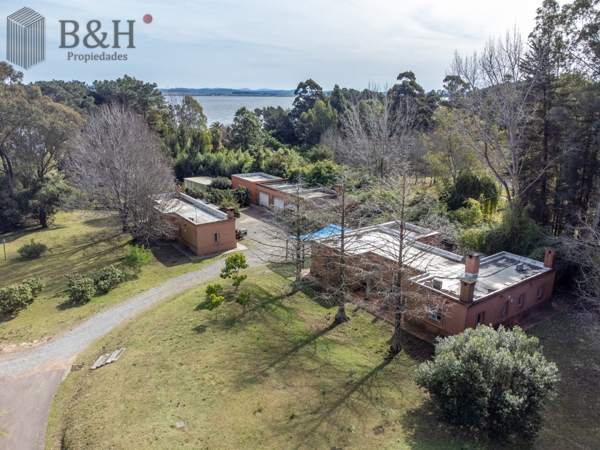Chacra ID.4892 - Chacra en Venta Laguna Sauce 6 dormitorios