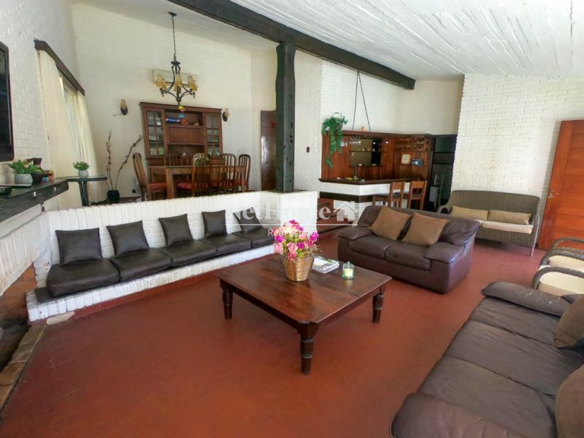 Casa ID.66 - Portezuelo Casa 3 dormitorios Muy amplio Terreno
