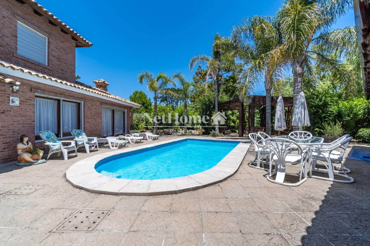 Casa ID.64 - Punta Ballena Casa en venta 5 dormitorios A metros de la playa