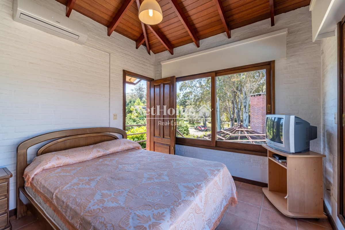 Casa ID.64 - Punta Ballena Casa en venta 5 dormitorios A metros de la playa