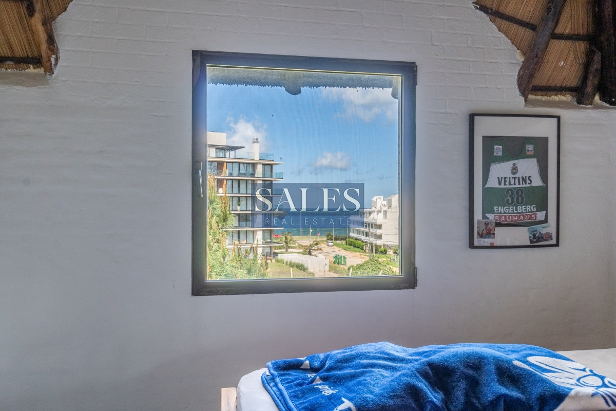 Casa ID.861 - ¡Tu Refugio Soñado en Pinares, Punta del Este!