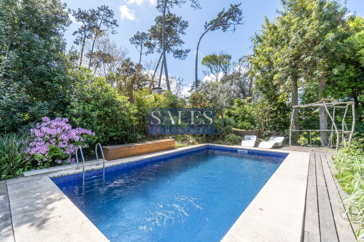 Casa ID.861 - ¡Tu Refugio Soñado en Pinares, Punta del Este!