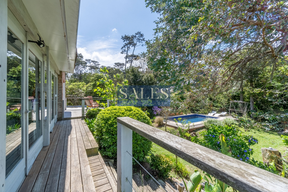 Casa ID.861 - ¡Tu Refugio Soñado en Pinares, Punta del Este!