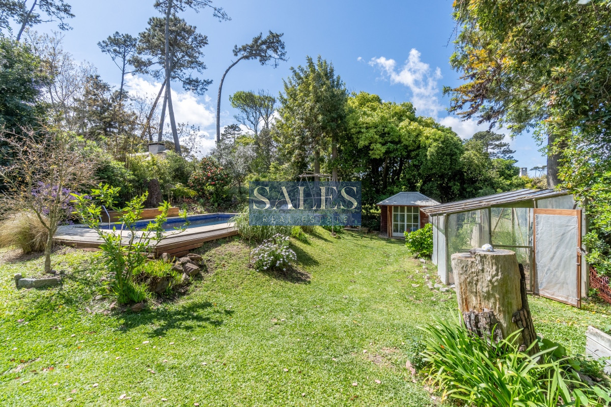 Casa ID.861 - ¡Tu Refugio Soñado en Pinares, Punta del Este!