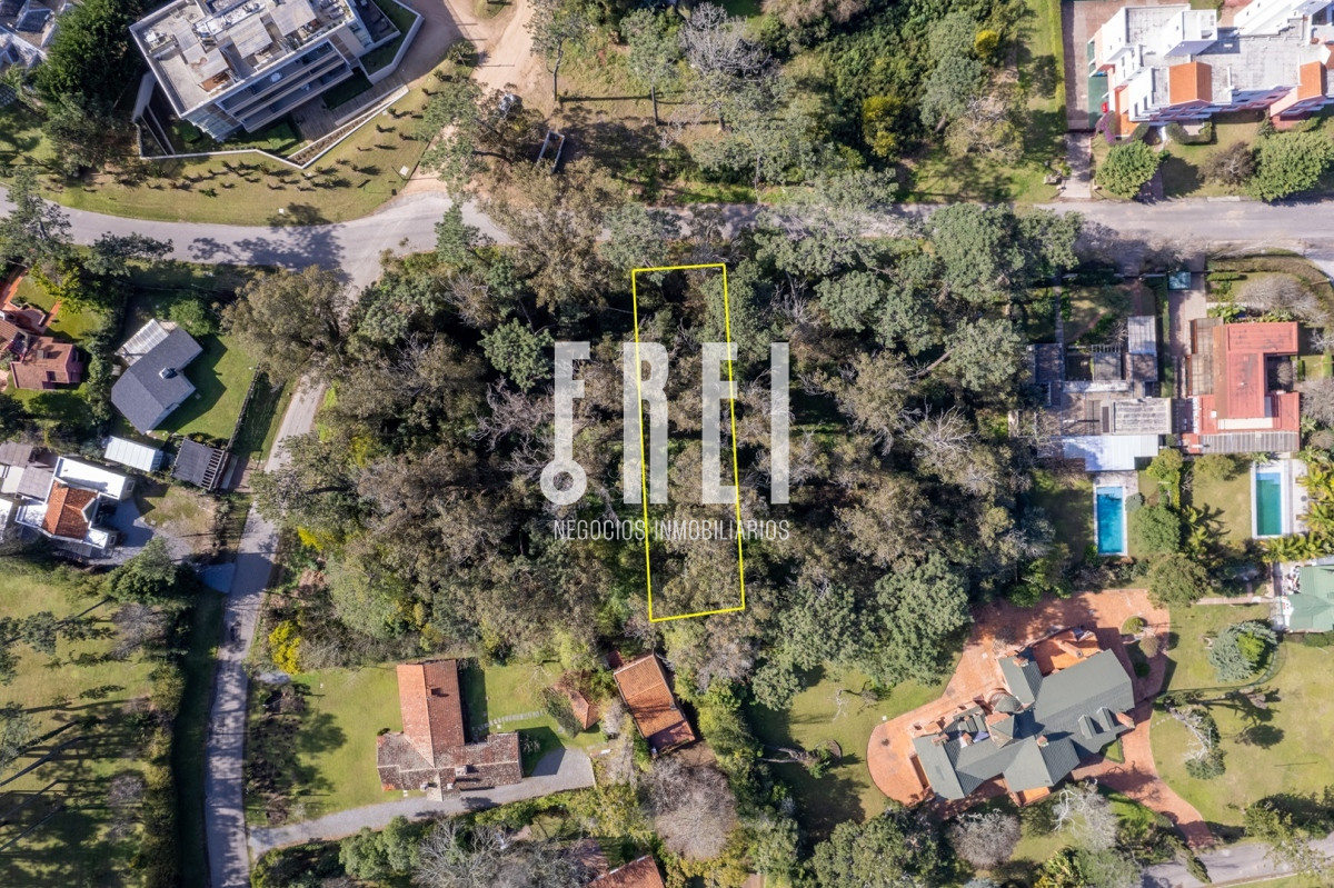 Terreno ID.138 - ¡Excelente oportunidad de inversión! El Golf, Punta del Este.