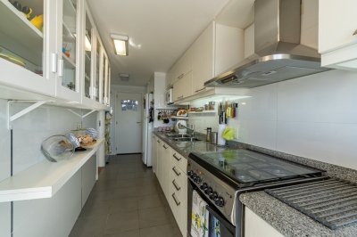 Apartamento ID.582/Venta-de-apartamento-3-dormitorios-con-vista-al-mar.- - Venta de apartamento 3 dormitorios con vista al mar. 