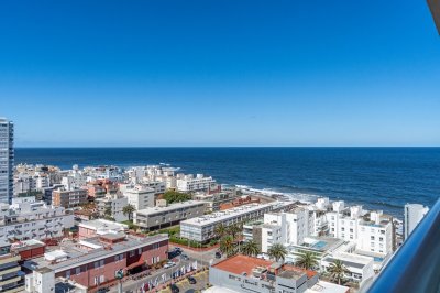 Apartamento ID.582/Venta-de-apartamento-3-dormitorios-con-vista-al-mar.- - Venta de apartamento 3 dormitorios con vista al mar. 