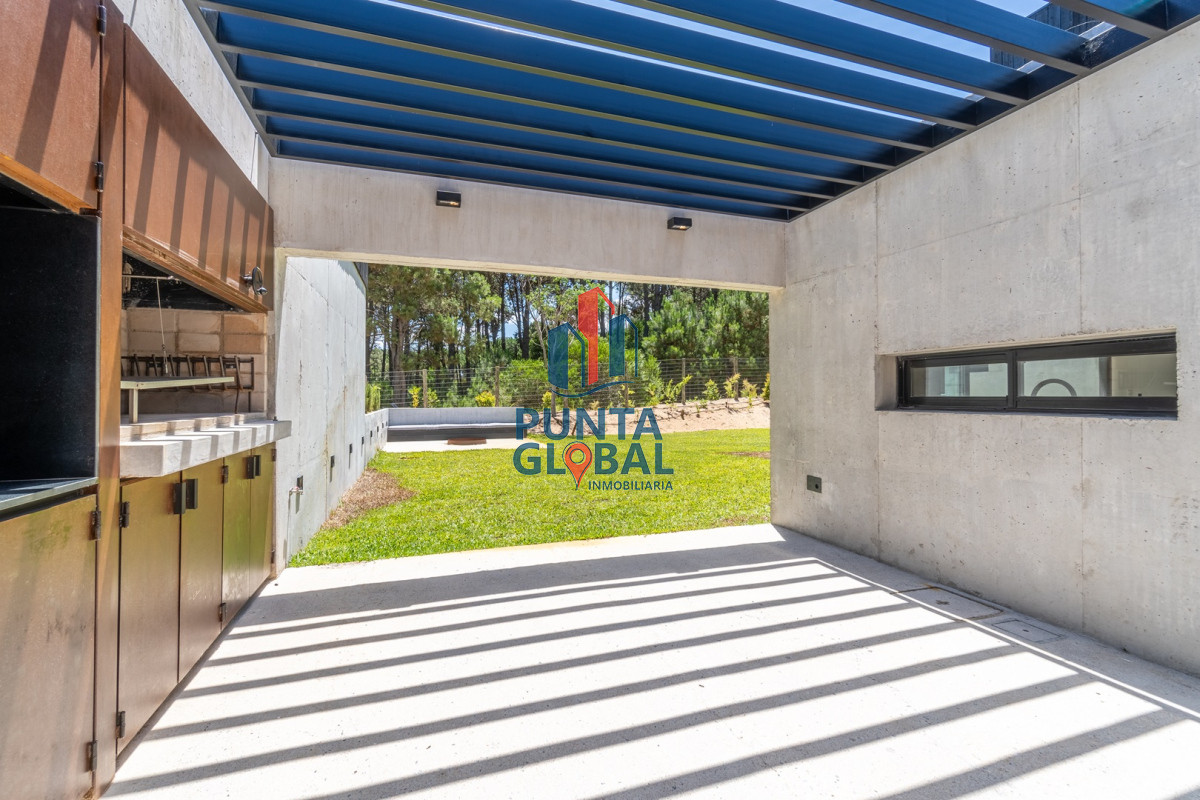 Casa ID.203 - Casa 3 DORMITORIOS en Club del Lago, Punta Ballena