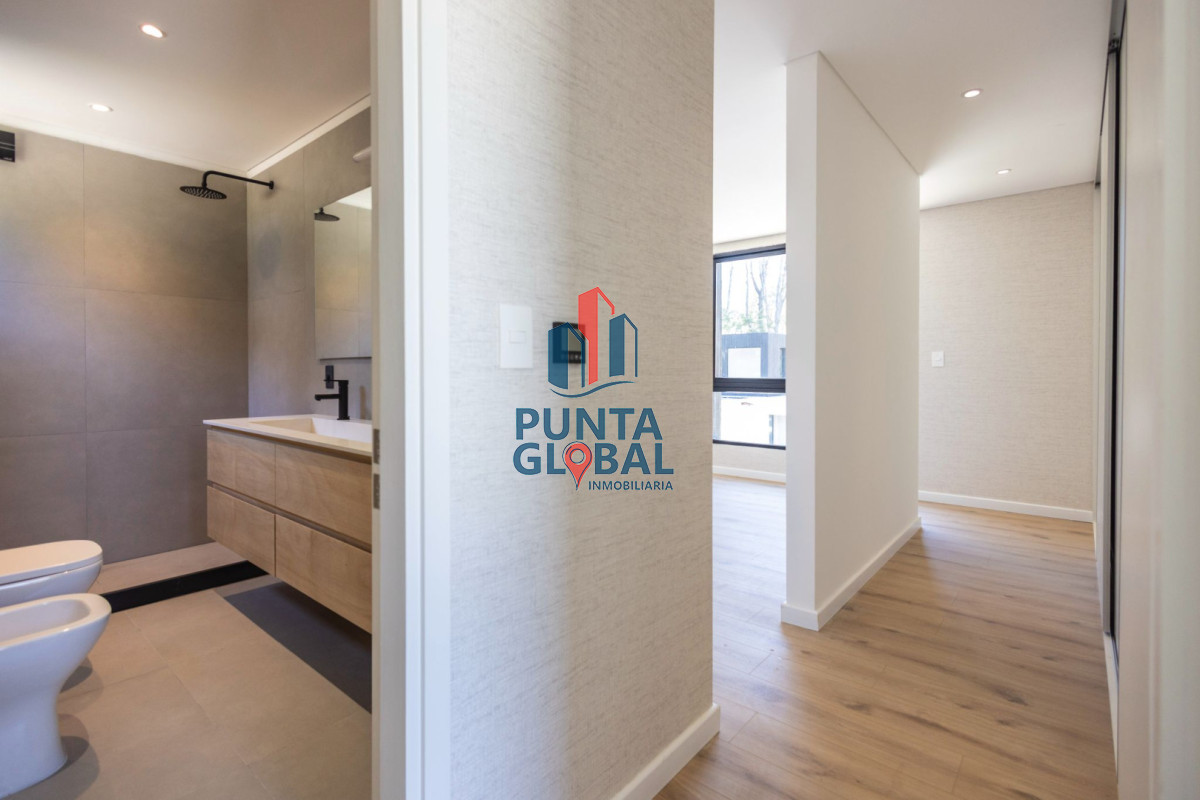 Casa ID.203 - Casa 3 DORMITORIOS en Club del Lago, Punta Ballena