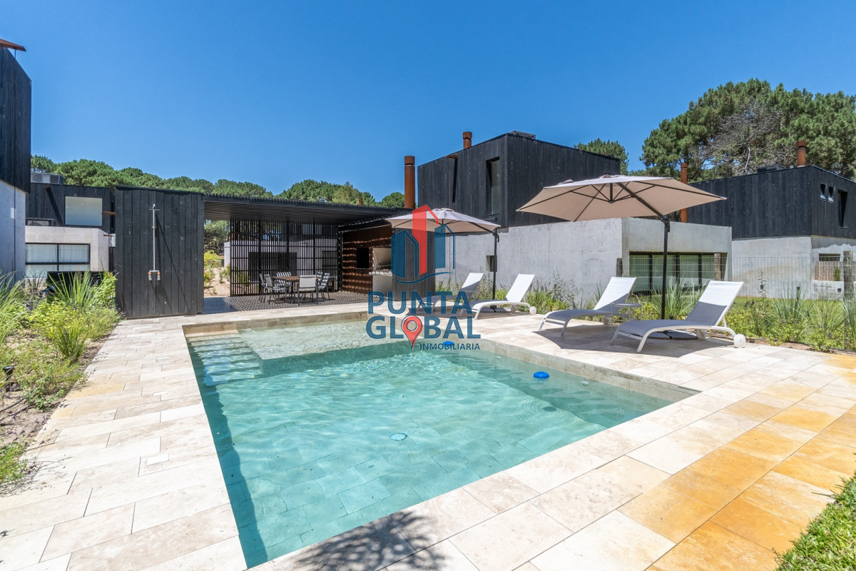 Casa ID.203 - Casa 3 DORMITORIOS en Club del Lago, Punta Ballena