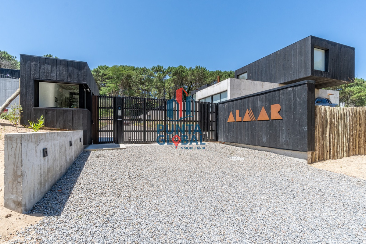 Casa ID.203 - Casa 3 DORMITORIOS en Club del Lago, Punta Ballena