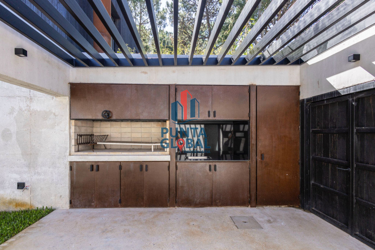 Casa ID.203 - Casa 3 DORMITORIOS en Club del Lago, Punta Ballena