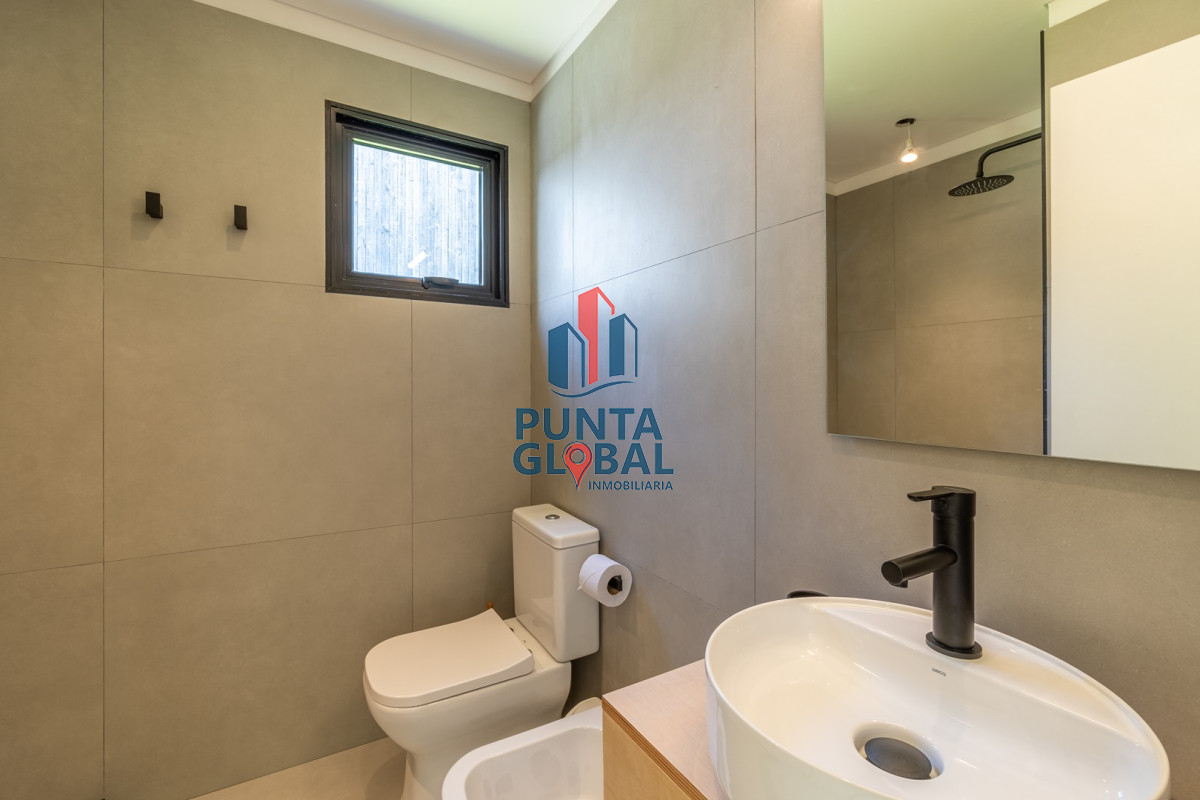 Casa ID.203 - Casa 3 DORMITORIOS en Club del Lago, Punta Ballena