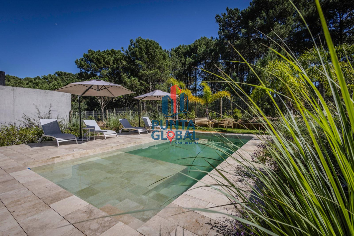 Casa ID.203 - Casa 3 DORMITORIOS en Club del Lago, Punta Ballena