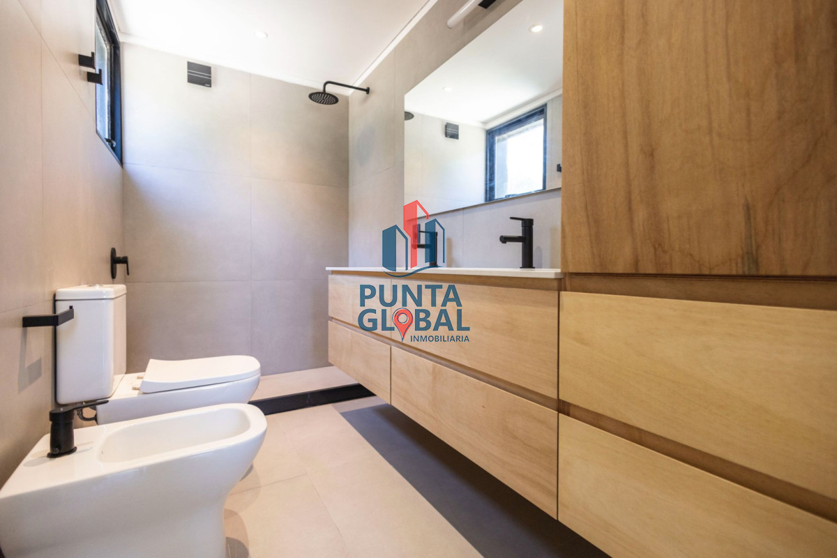 Casa ID.203 - Casa 3 DORMITORIOS en Club del Lago, Punta Ballena