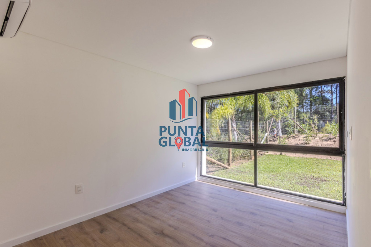 Casa ID.203 - Casa 3 DORMITORIOS en Club del Lago, Punta Ballena