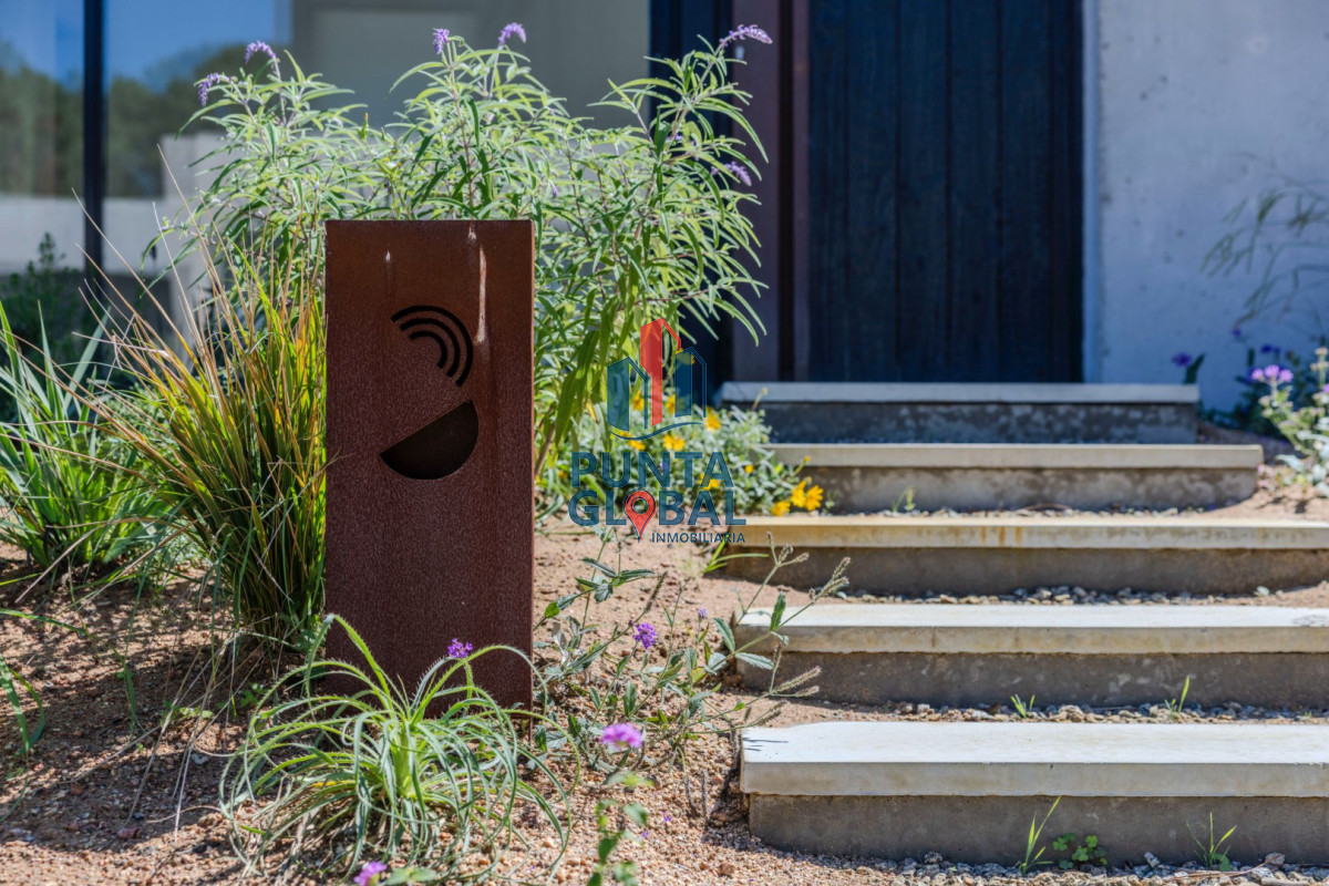 Casa ID.203 - Casa 3 DORMITORIOS en Club del Lago, Punta Ballena