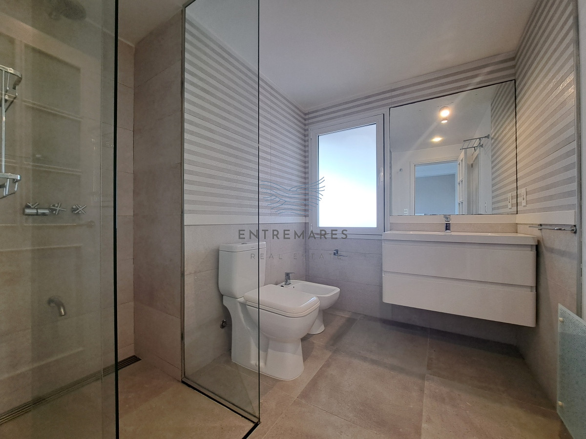 Casa ID.132 - Venta casa 3 dormitorios, Peninsula, Punta del Este.